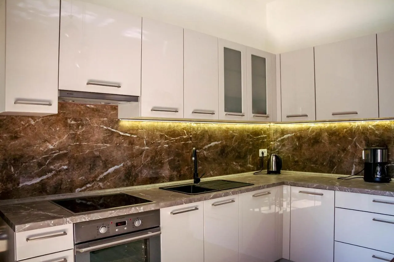Green Oasis Apartment Kastela
