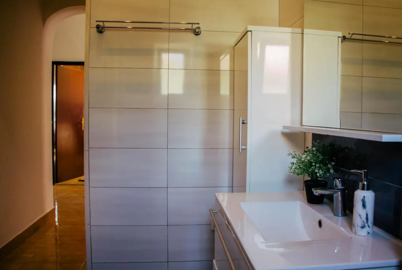Green Oasis Apartment Kastela